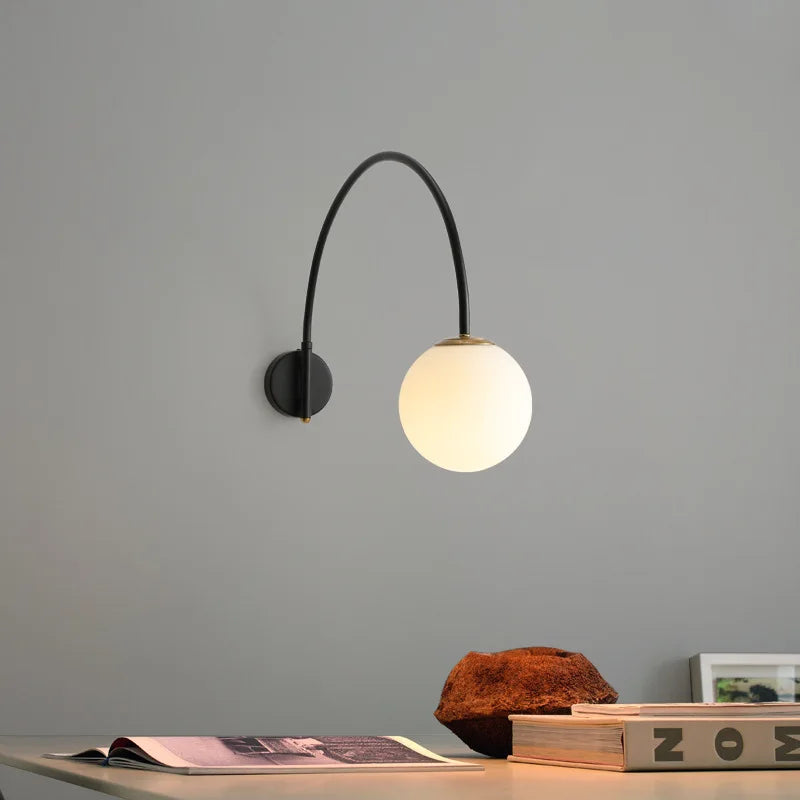 Minimalist Long Pole Fishing Wall Lamp Rotate Swing Arm White Glass Ball Wall Light for Living Room Bedroom Dining Table Indoor - vue 4 sur 11