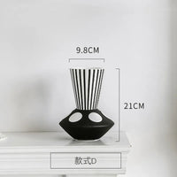 vase créatif nordique style abstrait pour arrangement floral