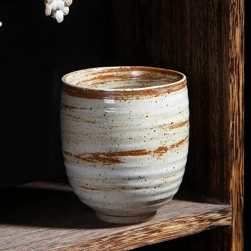 tasse japonaise en céramique artisanale style retro