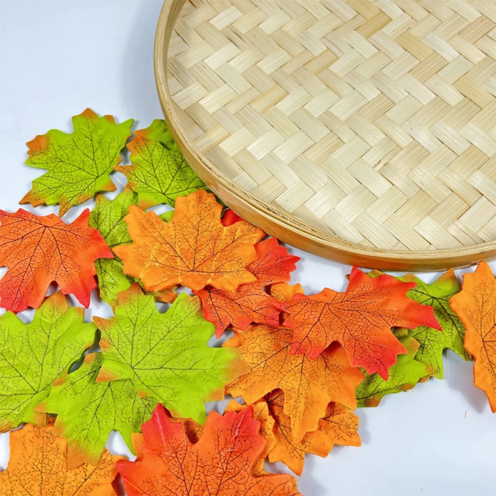 lot de 50 feuilles d'érable artificielles pour décorations d'automne - vue 5 sur 11