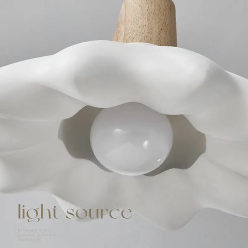 suspension LED style crème française idéale pour bar ou famille d'accueil