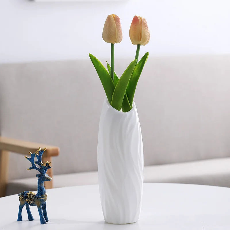 vase moderne en plastique pour décoration florale nordique - vue 22 sur 26