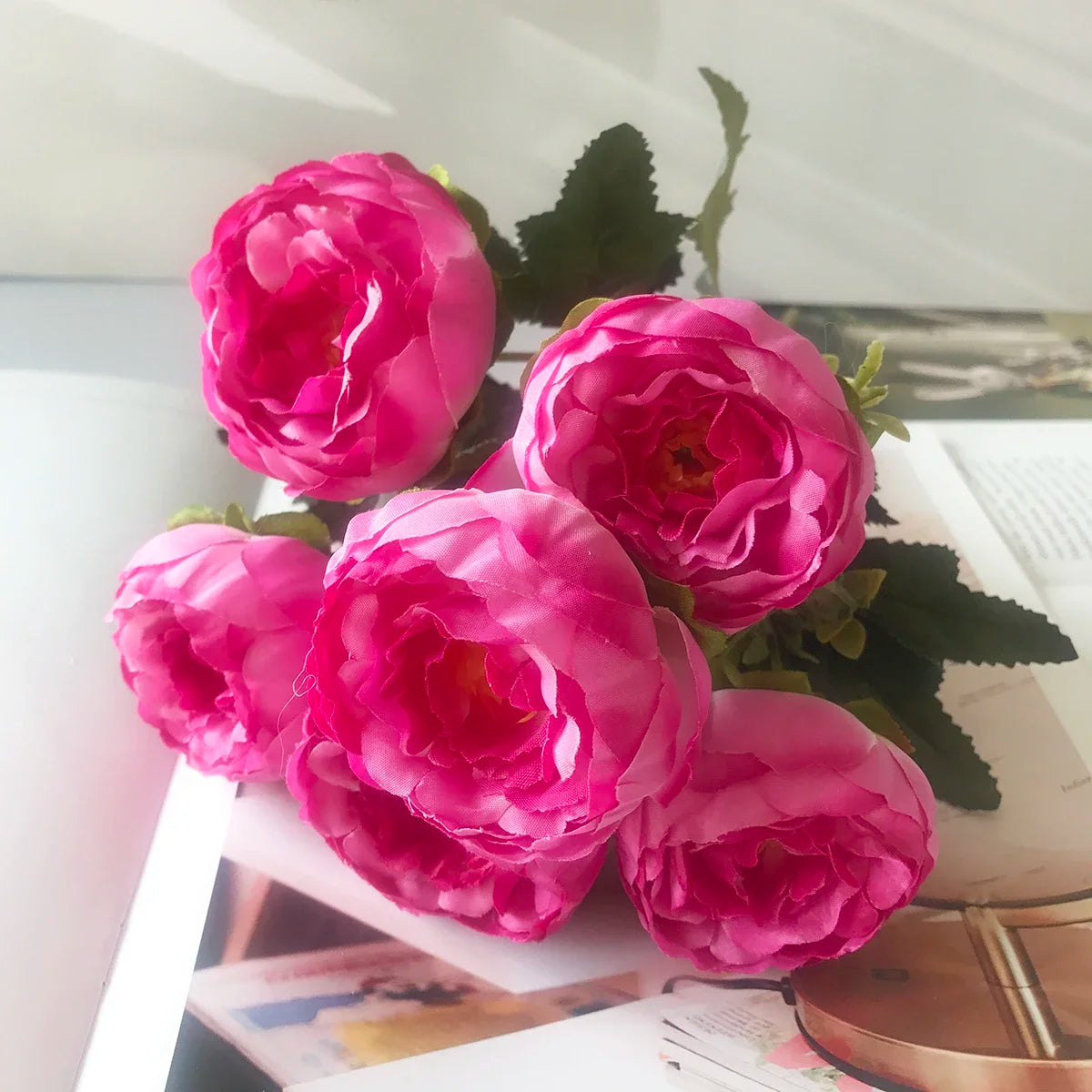 petit bouquet de fleurs artificielles pour décoration printanière et mariage - vue 15 sur 37
