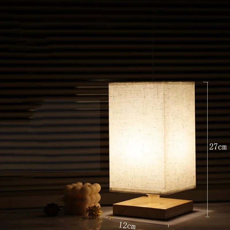 lampe de table vintage en bois décorative avec paysage peint