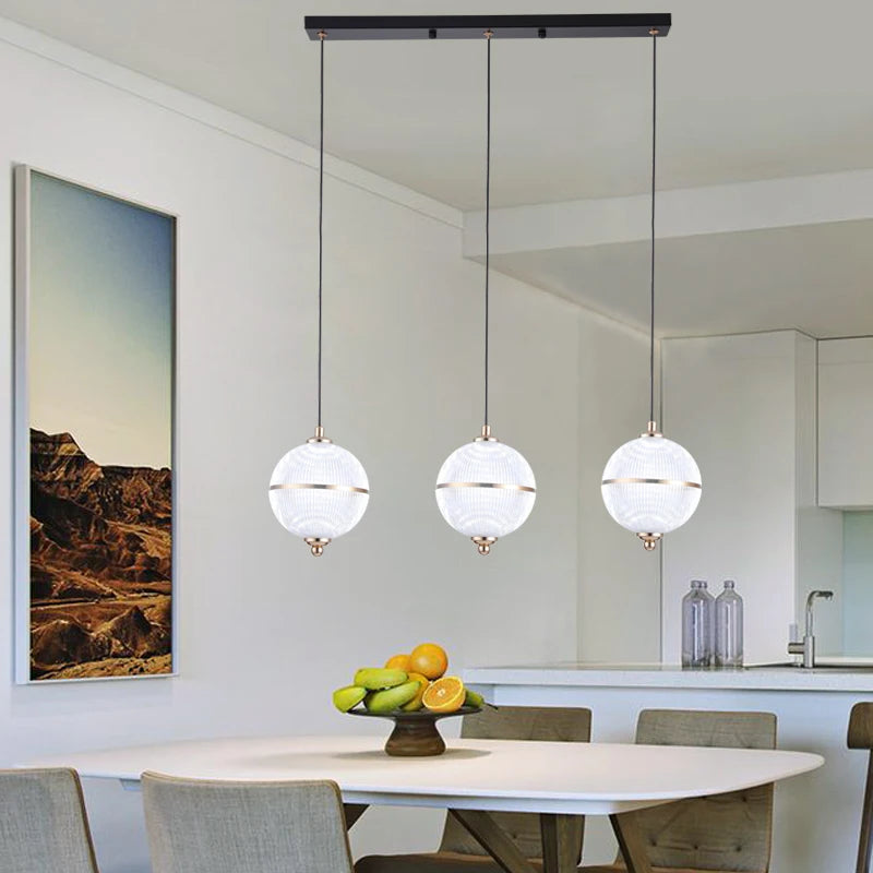 suspension boule acrylique moderne pour restaurant et bar - vue 3 sur 16