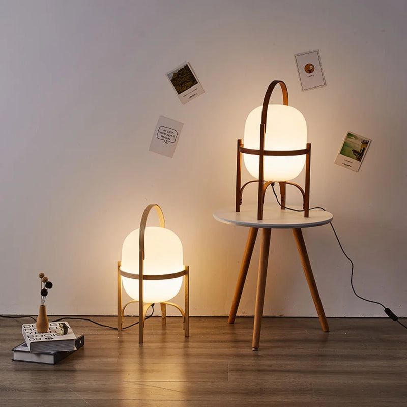 Lampe de bureau Led en bois nordique