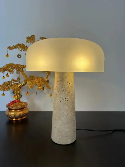 lampe à poser en travertin naturel design créatif champignon décoratif - vue 6 sur 7