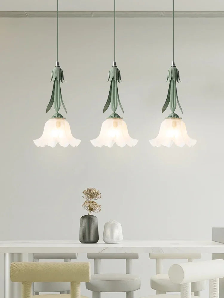 lustre en verre style français avec fleurs décoratives pour intérieur - vue 6 sur 10