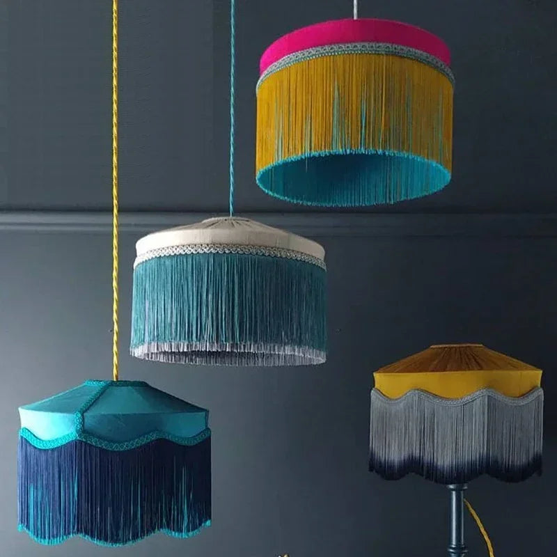 lustre vintage en tissu avec pampilles pour décoration intérieure