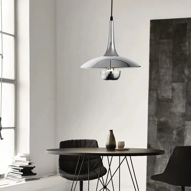 Suspension design chromée ou dorée