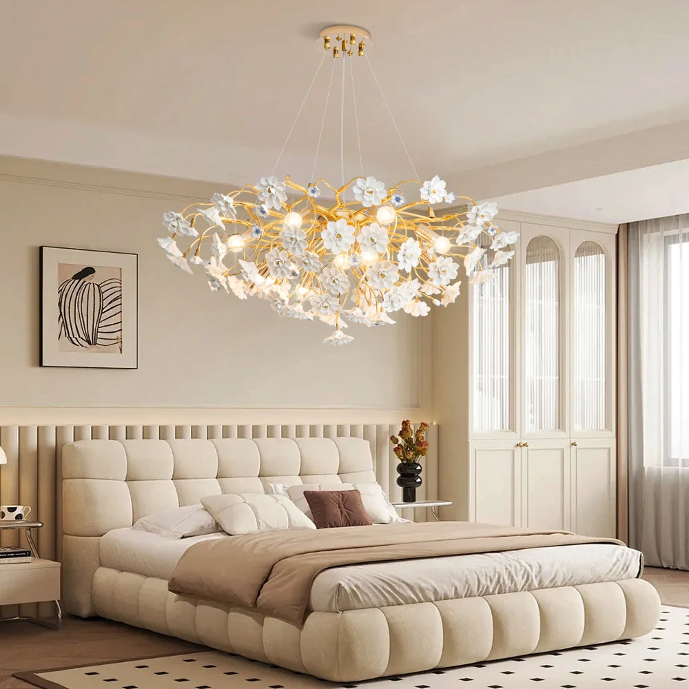 lustre romantique à fleurs pour décoration intérieure élégante - vue 3 sur 11