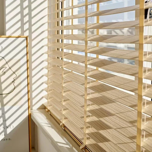 Store vénitien en bambou sur mesure pour fenêtre