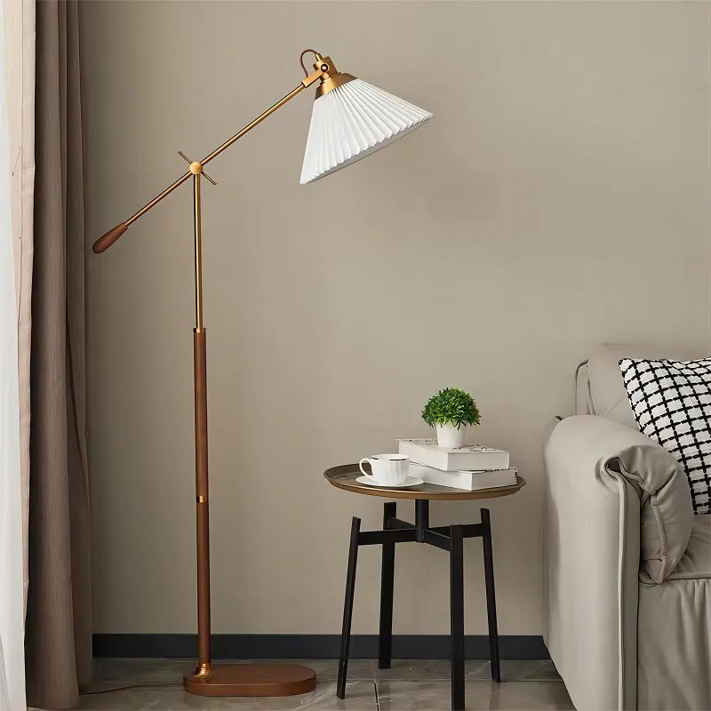 Lampadaire nordique en bois massif - vue 3 sur 8