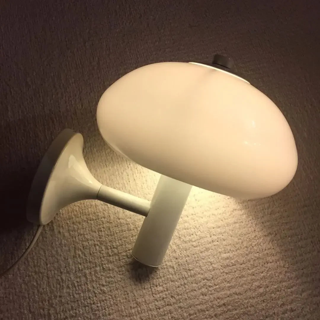 applique murale moderne en verre blanc avec interrupteur design élégant - vue 4 sur 6