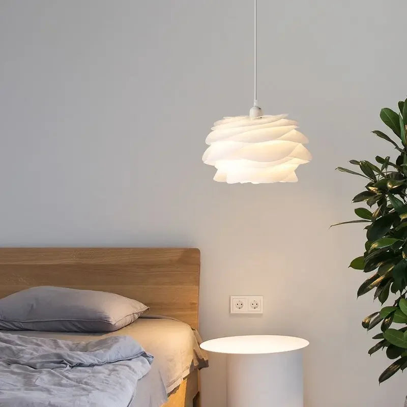 suspension en forme de rose pour ambiance romantique - vue 4 sur 7