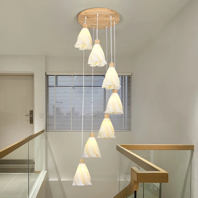 lustre long en bois massif style nordique pour villa