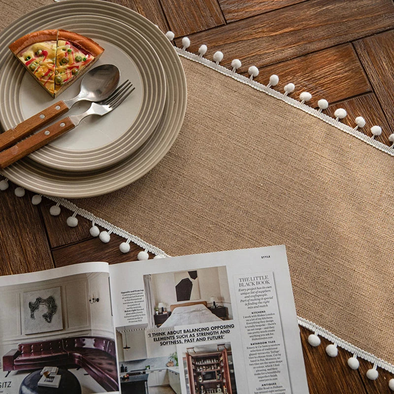 Chemin de table style toile de jute pompons champetre