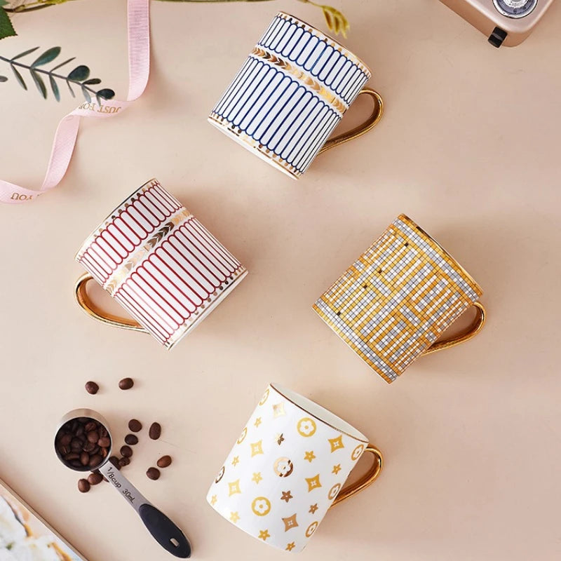 Tasse cafe ceramique peinte main style luxueux bureau - vue 5 sur 7