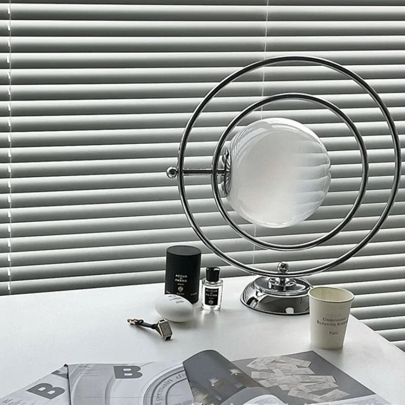 lampe de bureau rotative en verre design italien 2024 - vue 6 sur 7