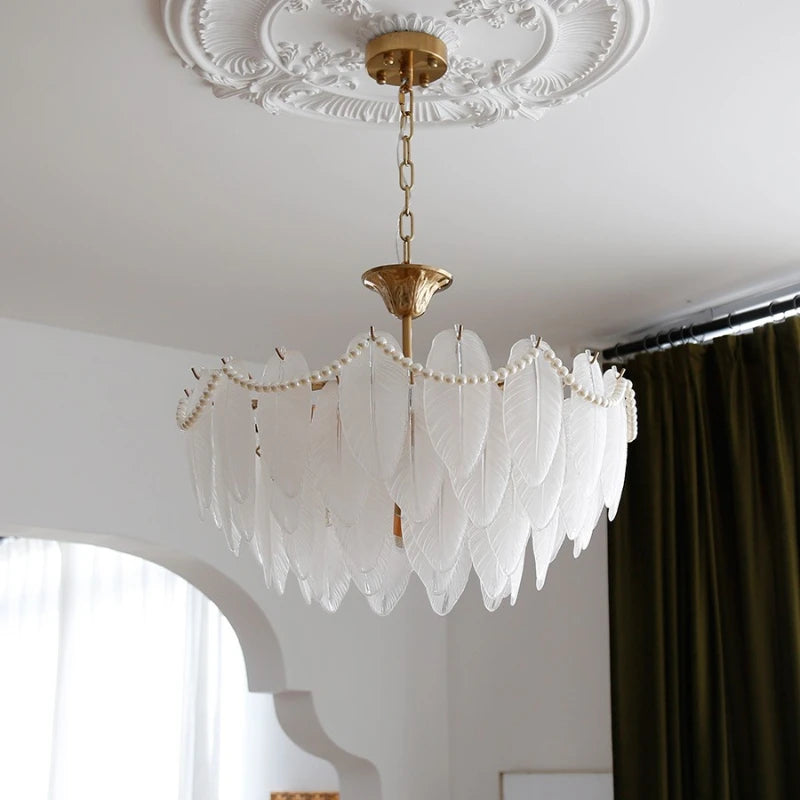plafonnier de luxe en verre et plumes pour un éclairage décoratif intérieur - vue 5 sur 11
