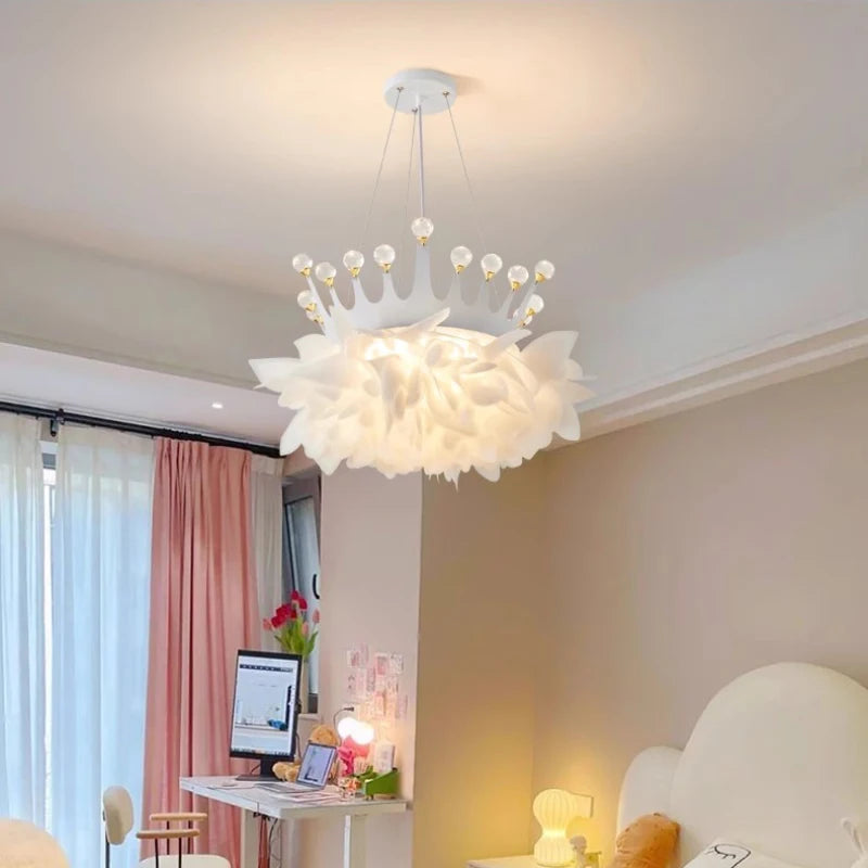 lustre romantique en cristal pour une décoration moderne