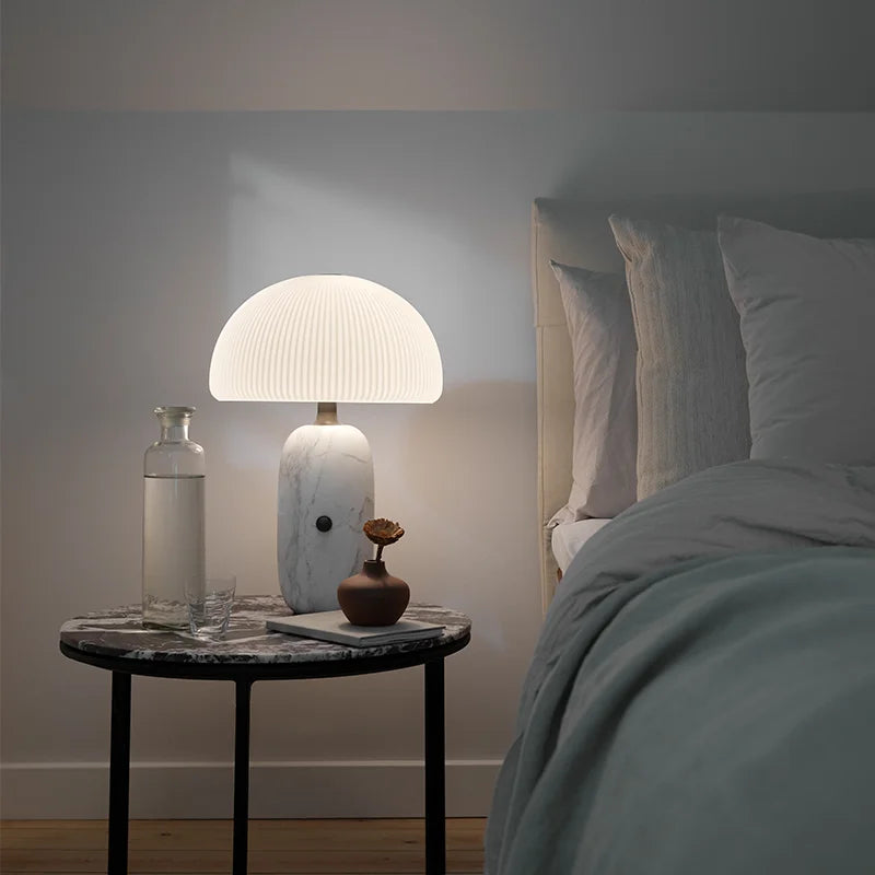 Lampe de table simple et luxueuse design salon chambre chevet lampe de table en verre champignon - vue 5 sur 7