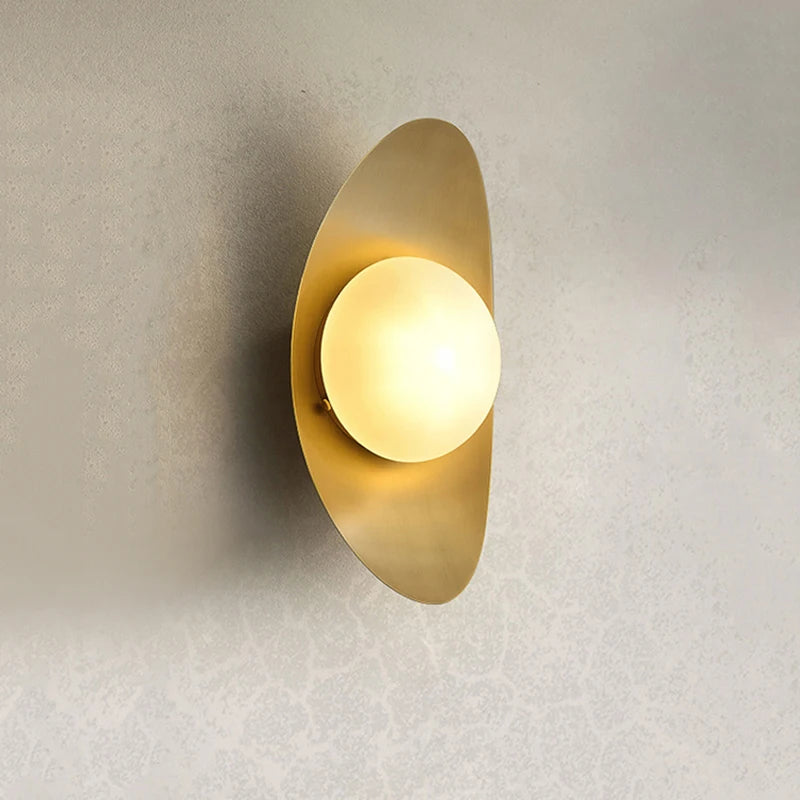 Design américain créatif Yuanbao fer Art applique lumière de luxe étude Art Simple moderne chambre hôtel couloir or lampe à LED