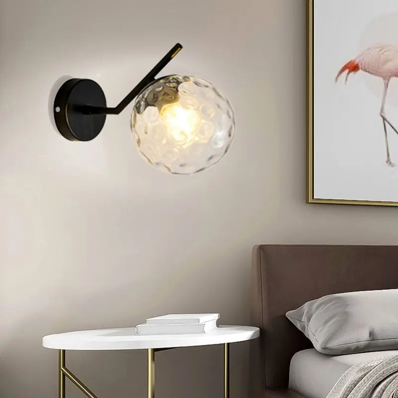 Nouveau Lampe de applique murale LED boule de verre postmoderne Simple chambre chevet lampara luxe or бра allée intérieure salon décor applique murale