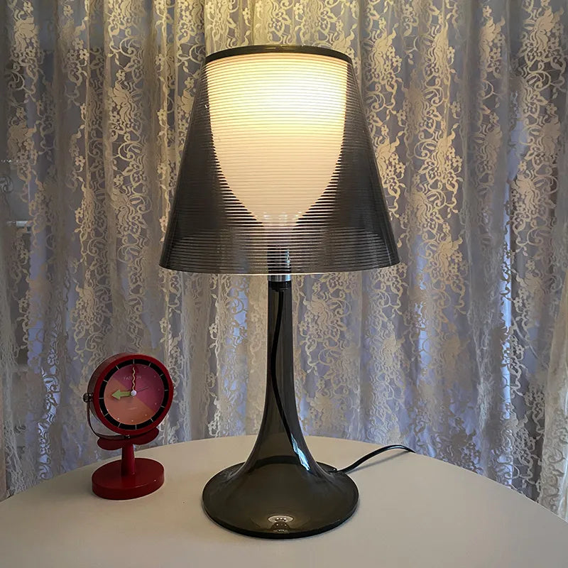 Lampe de Table simple et moderne en acrylique