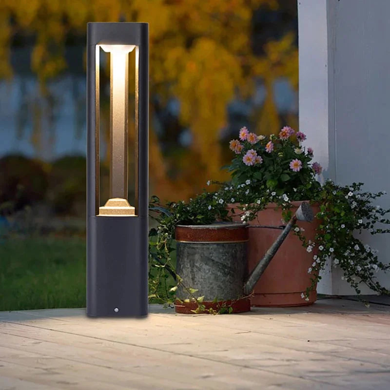 borne lumineuse led pour éclairage extérieur jardin terrasse et allée