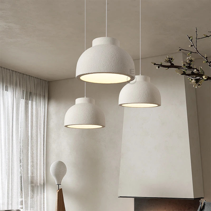 lampe pendante en ciment style wabi-sabi pour restaurant