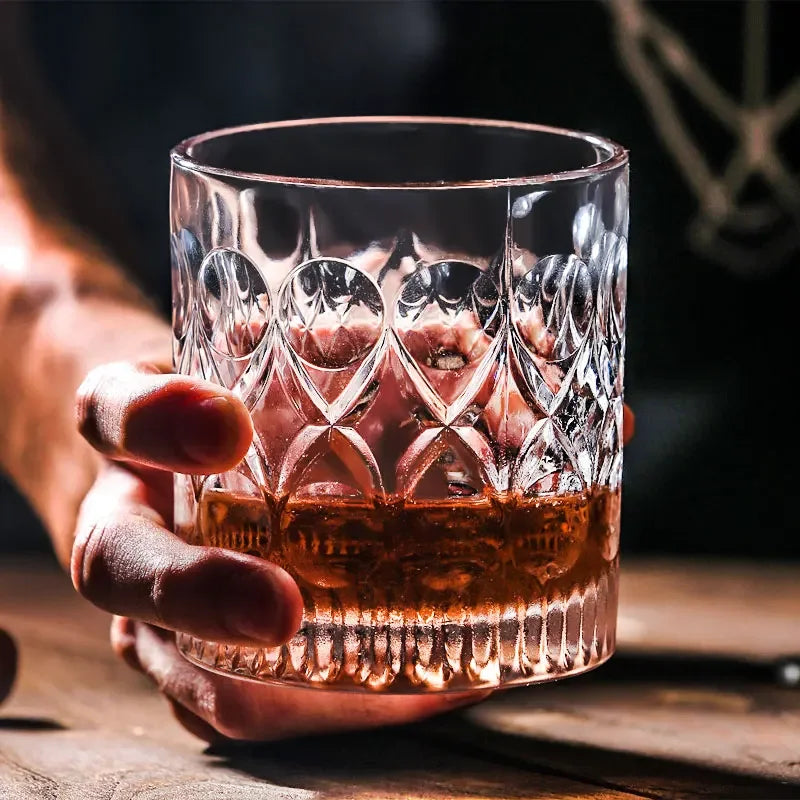 Verres à whisky old fashioned design texturé épais - vue 3 sur 7