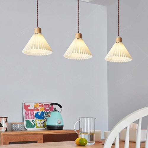 lustre led moderne avec abat-jour plissé suspendu - vue 7 sur 8
