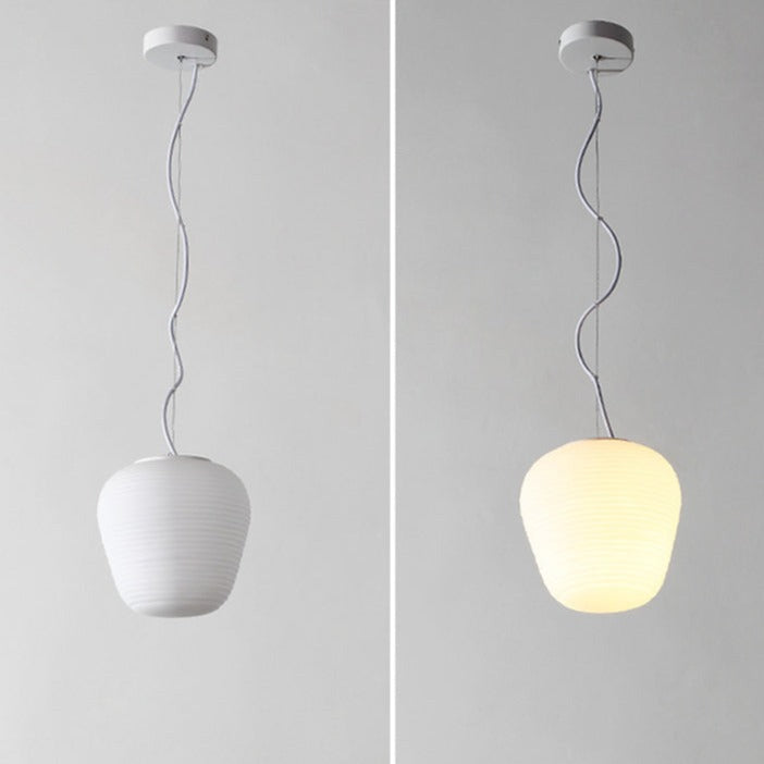 Suspension design LED en verre blanc laiteux Caligari