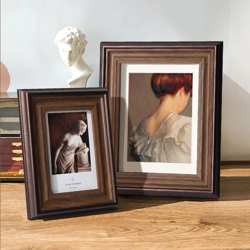 cadre photo american style en noyer pour enfants - vue 3 sur 5