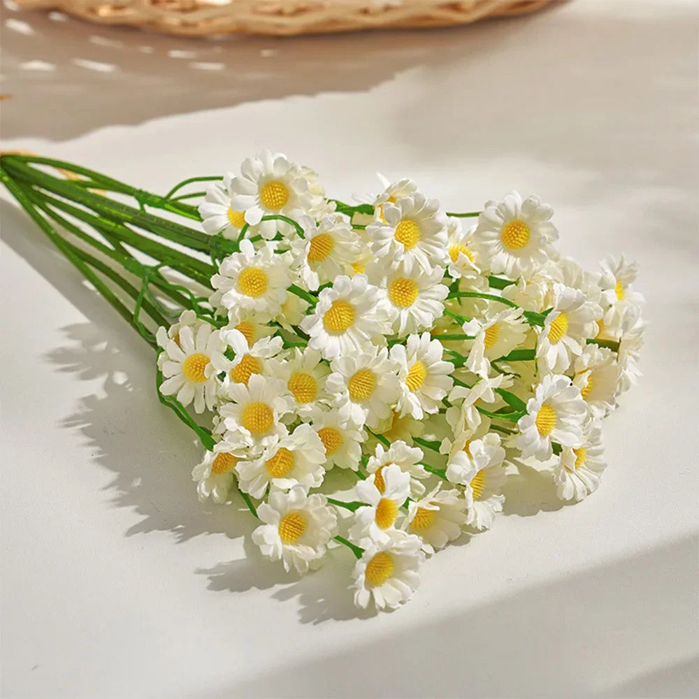 60 têtes de marguerites artificielles pour décorations diverses - vue 5 sur 8