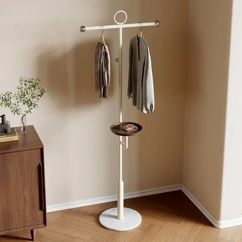 cintres de luxe légers avec base en marbre et support suspendu - vue 3 sur 8