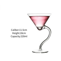 Verres martini incurvés design créatif pour bar maison