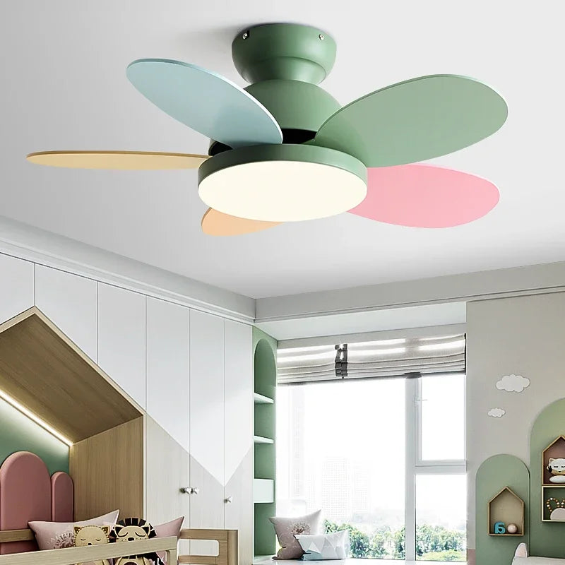 ventilateur de plafond moderne pour enfants avec lumière et contrôle - vue 3 sur 10
