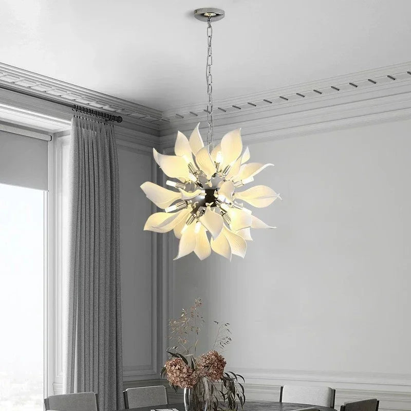 lustre moderne en céramique avec pétales de fleurs et lumière led