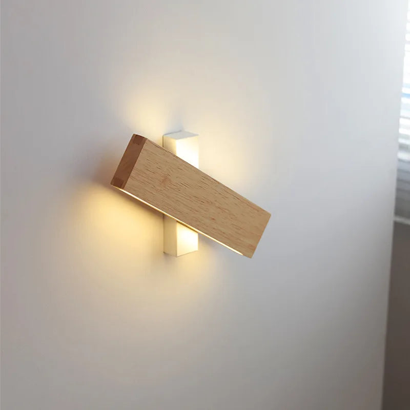 Applique murale LED rotative en bois