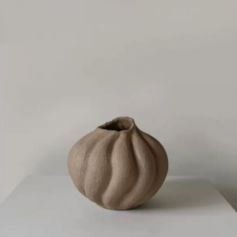 vase en céramique fait main pour décoration florale artisanale - vue 5 sur 10
