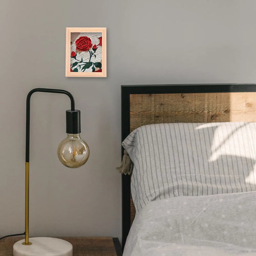 cadre photo miniature pour maison de poupée et accessoires en bois - vue 7 sur 7