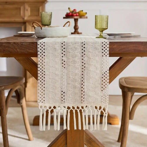 Chemin de table boheme beige a pompons decoratif - vue 3 sur 7