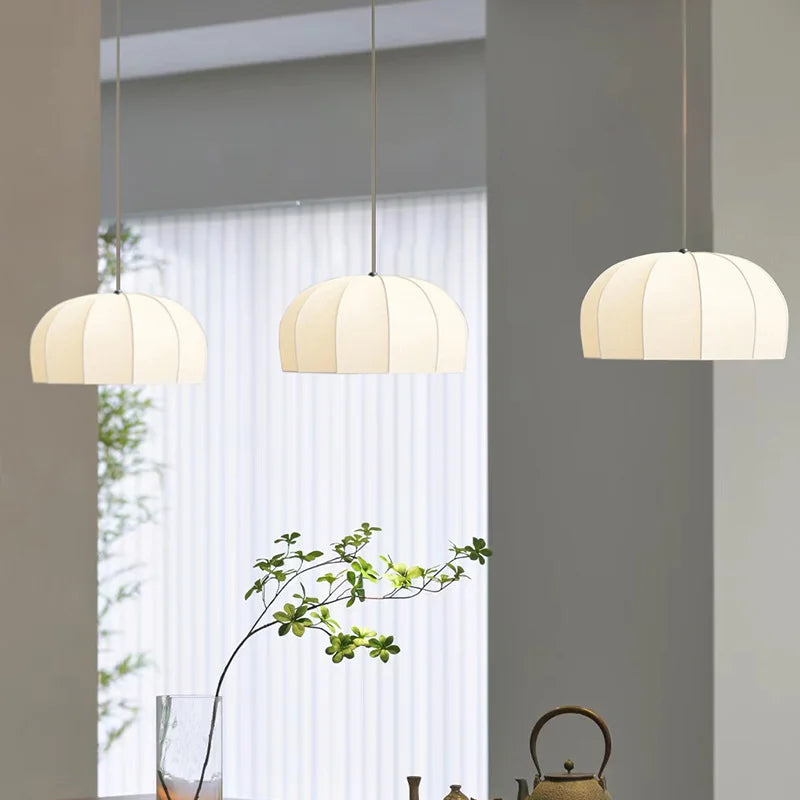 suspension nordique wabi-sabi en cocon de soie décorative - vue 4 sur 9