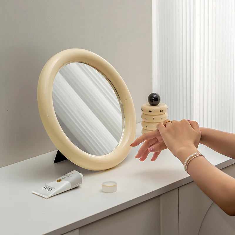 miroir de maquillage rond nordique simple et élégant - vue 4 sur 11
