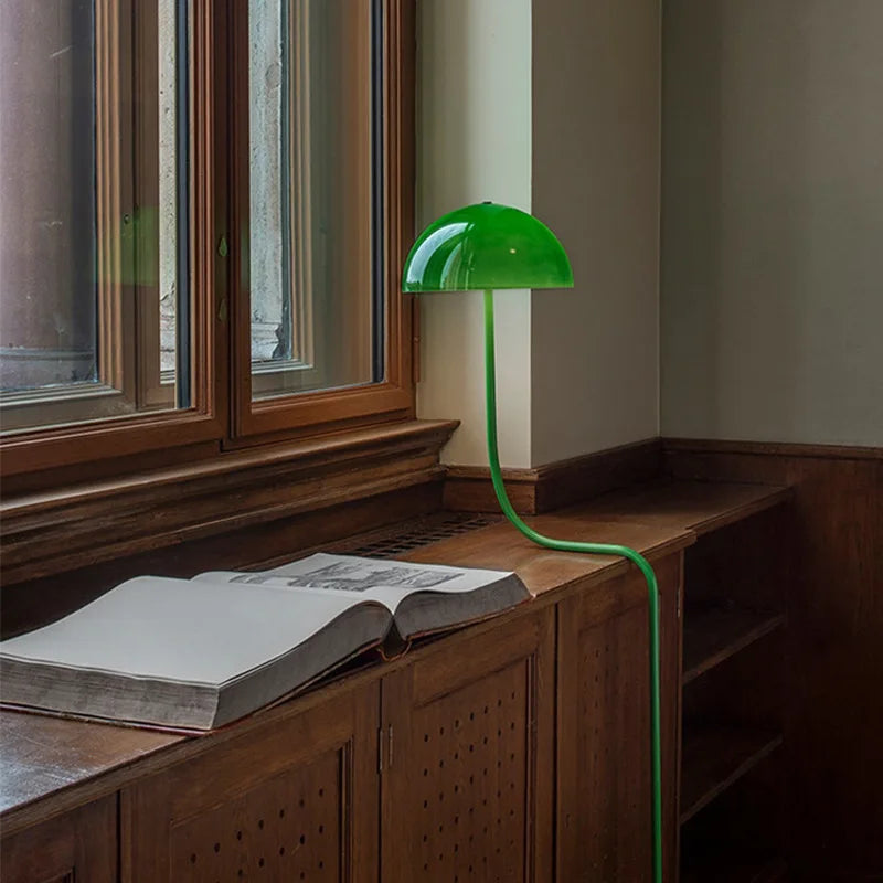 lampe à poser design en forme de germe de soja en verre - vue 5 sur 10