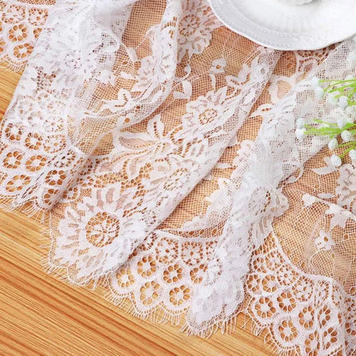 Chemin de table dentelle blanche florale style boheme
