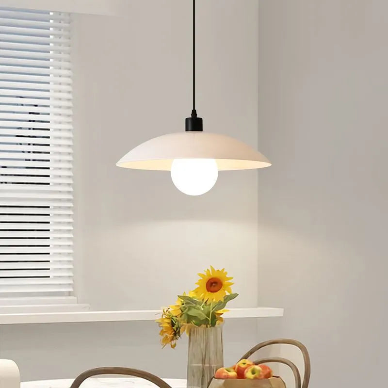 Suspension LED au design nordique minimaliste blanc