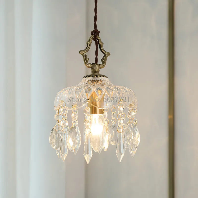 lustre en laiton nordique rétro suspendu en cristal et verre - vue 4 sur 10